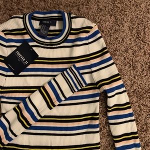 Ribbed stretchy long sleeve crew neck shirt